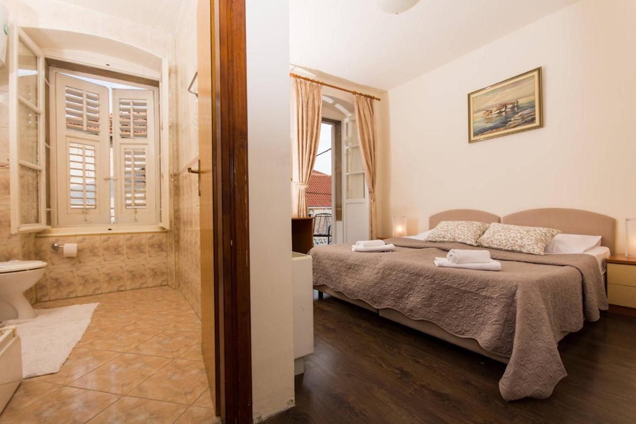 Bed and Breakfast Vila Liza Trogir Exterior foto