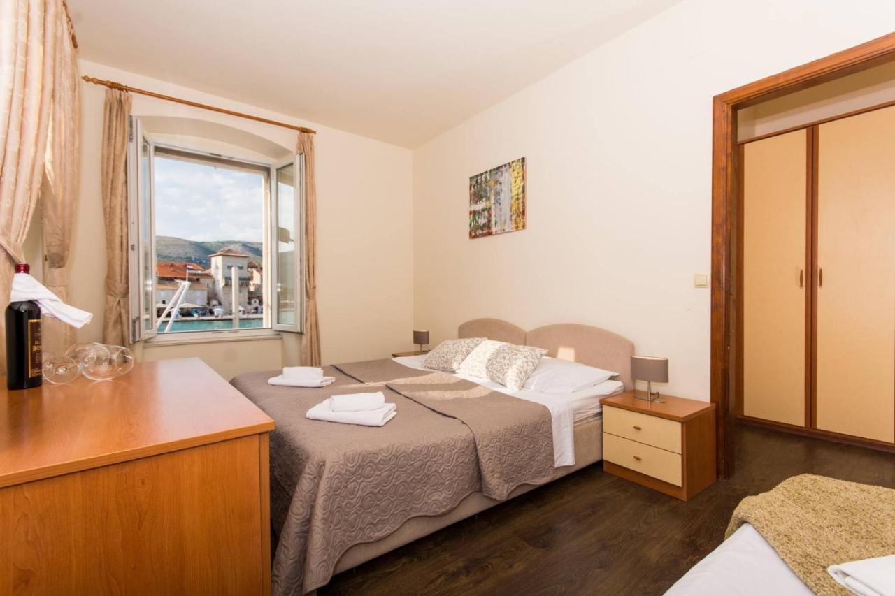 Bed and Breakfast Vila Liza Trogir Exterior foto