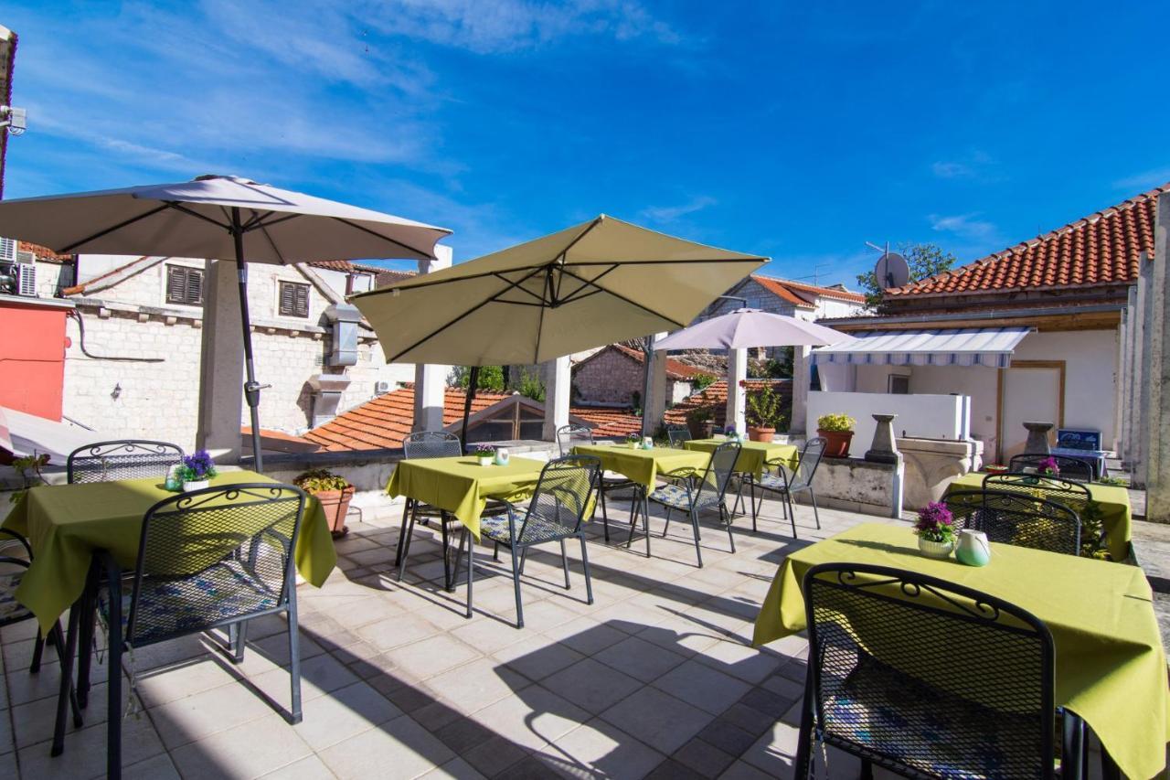 Bed and Breakfast Vila Liza Trogir Exterior foto