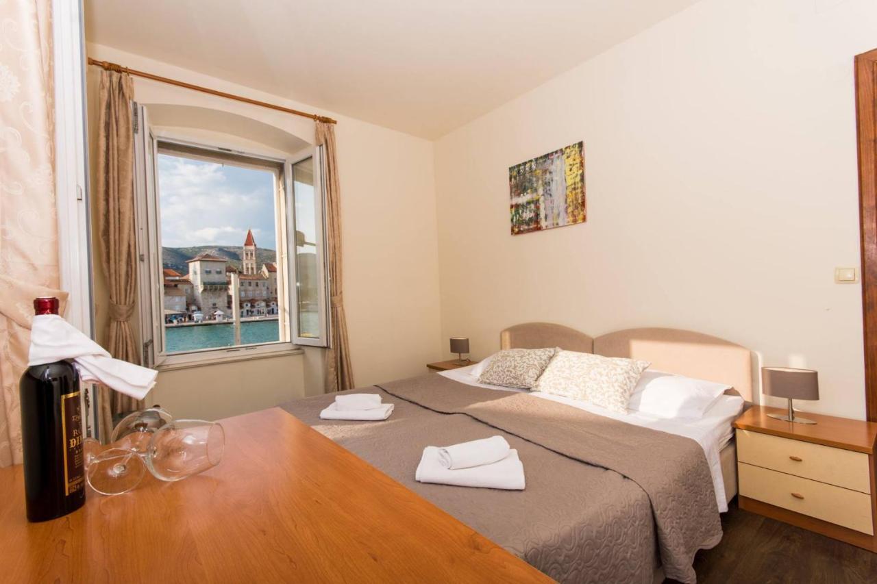 Bed and Breakfast Vila Liza Trogir Exterior foto