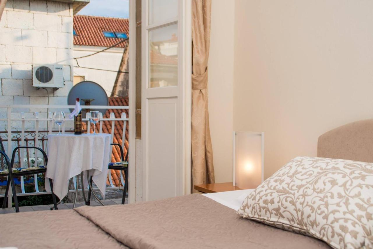 Bed and Breakfast Vila Liza Trogir Exterior foto