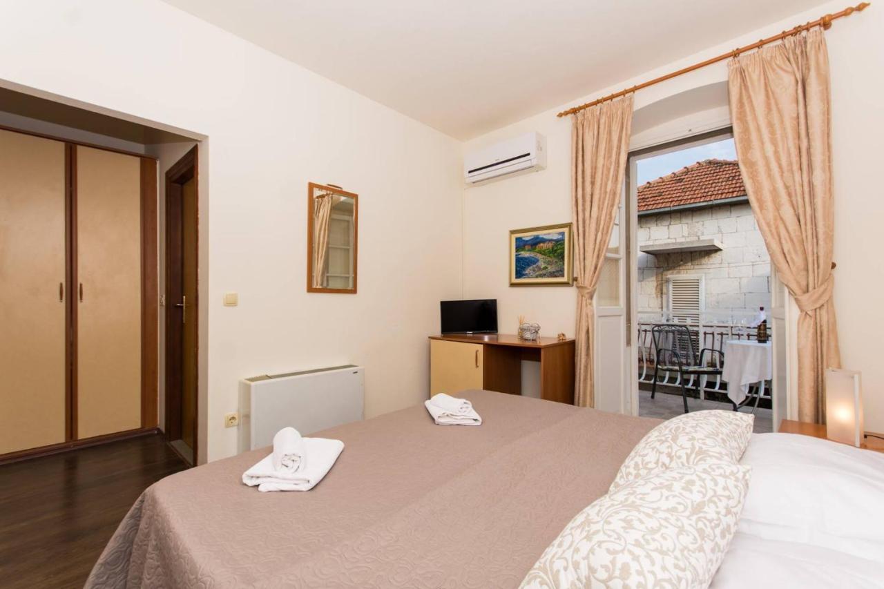 Bed and Breakfast Vila Liza Trogir Exterior foto