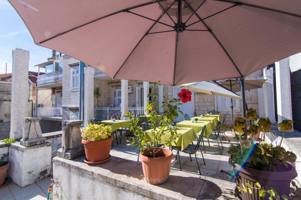 Bed and Breakfast Vila Liza Trogir Exterior foto