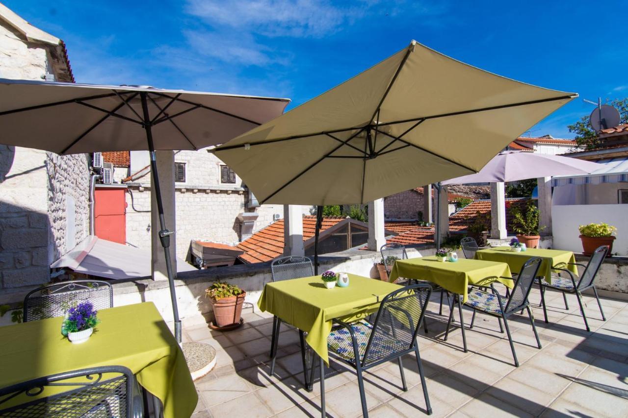 Bed and Breakfast Vila Liza Trogir Exterior foto