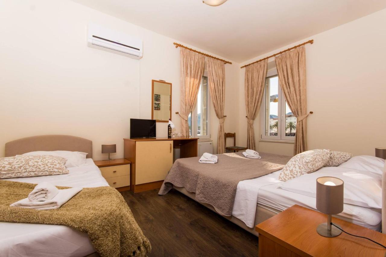 Bed and Breakfast Vila Liza Trogir Exterior foto